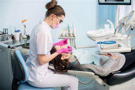 Guide to Pet Oral Health (Beyond Brushing)