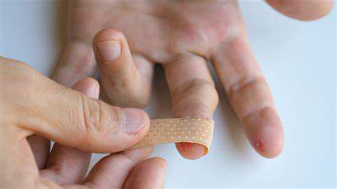 ApplyingaProtectiveBandage